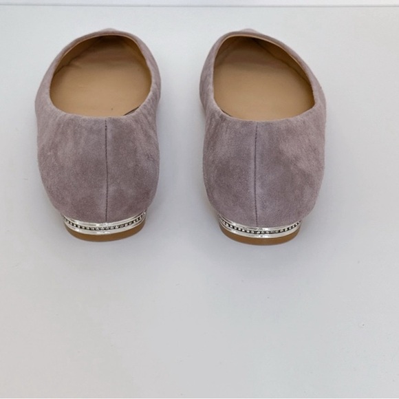 BADGLEY MISCHKA Guardia Suede Cream Shoes with Elegant Design - Picture 5 of 7